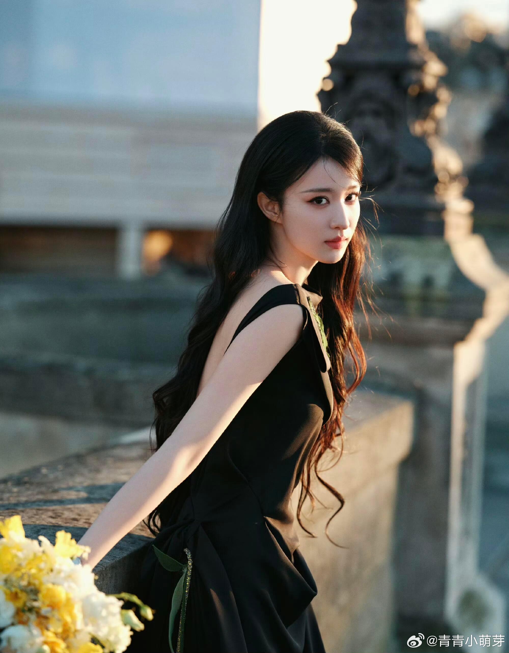 王楚然这势头，简直要逆天啦！开年就惊艳众人，成功抢占先机。2026 年春晚舞台上