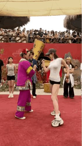 1 这女的看似赢了斗舞，实则输了人心！
2 男人妖娆起来，就没女人的事了。
3 