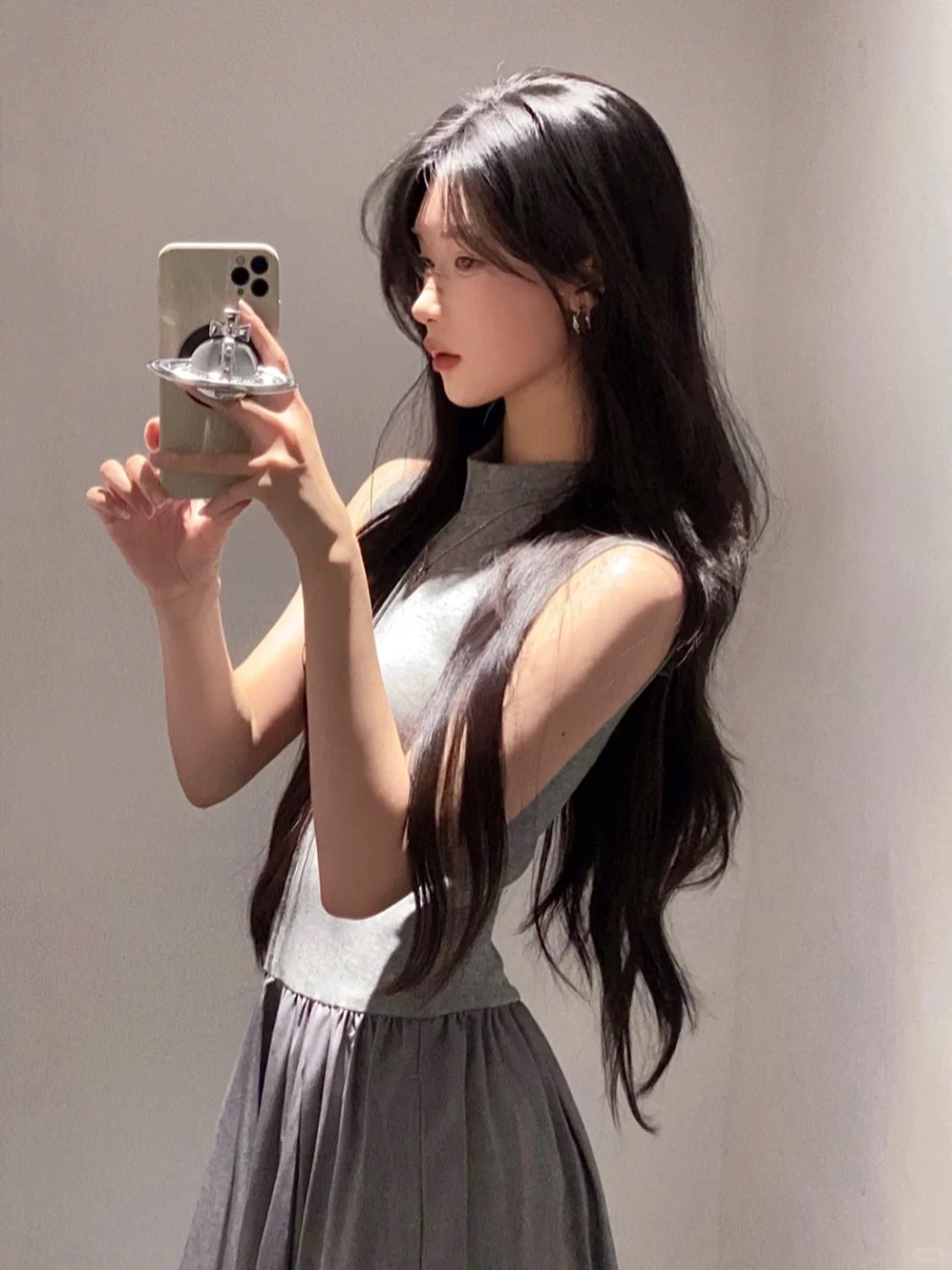 ·† ℊ𝓇𝒶𝓎 †·