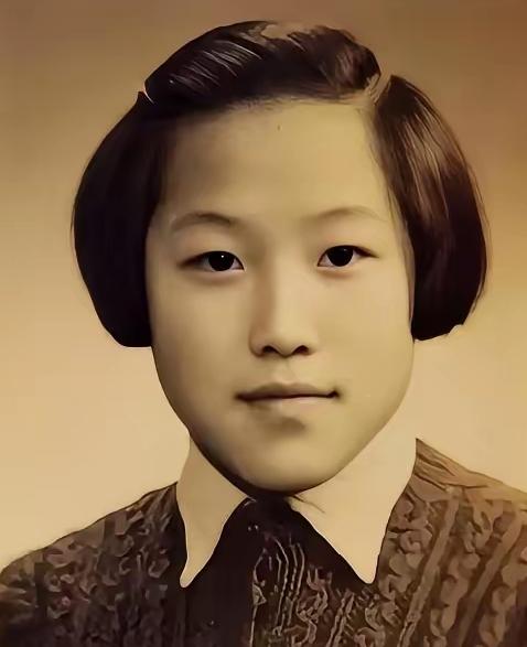 1971年，陕西一个老光棍图便宜，娶了小自己10岁又坐过牢房的女大学生，谁知，几