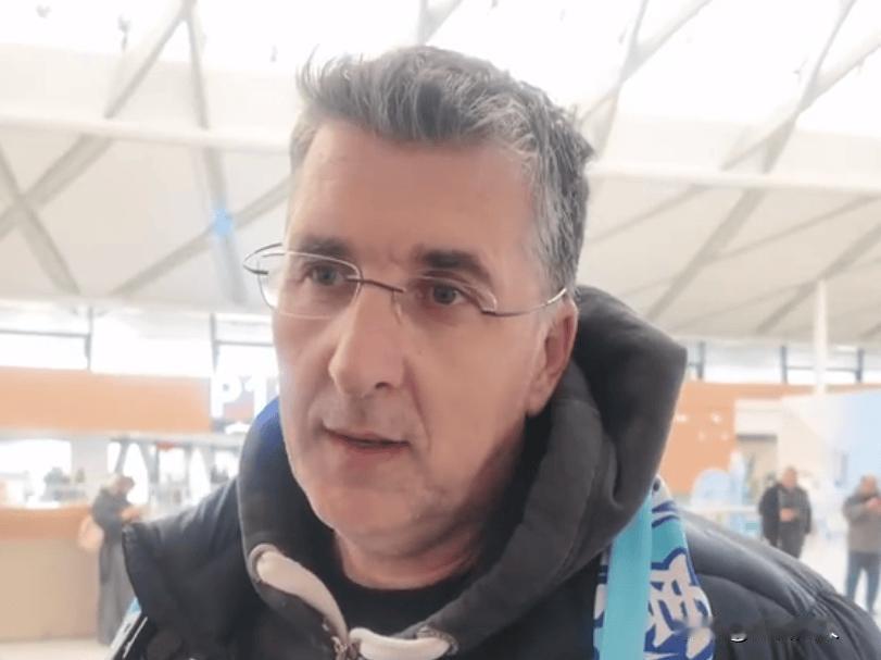 格兰自信接手新疆，称了解每一个新疆球员，新疆需要一个好教练



新疆男篮近期遭