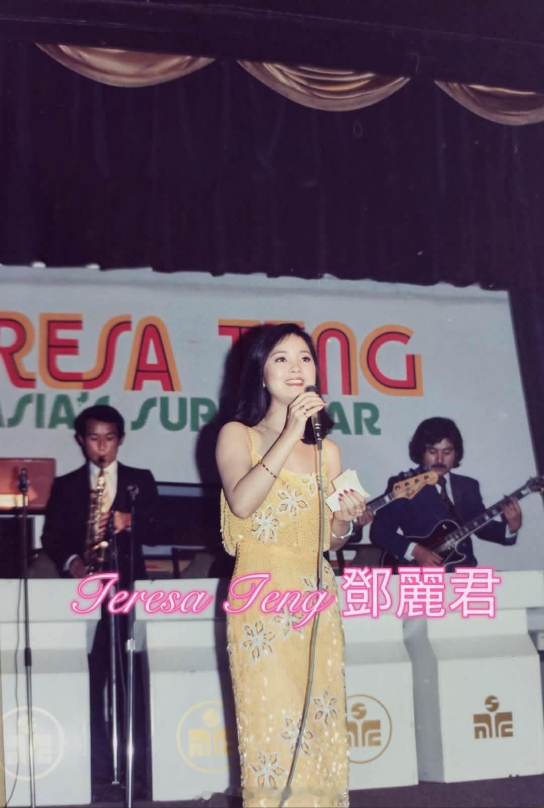 南国系列～51978年赴新加坡演出期间，邓丽君已开始向传媒透露，自己往后不会再把
