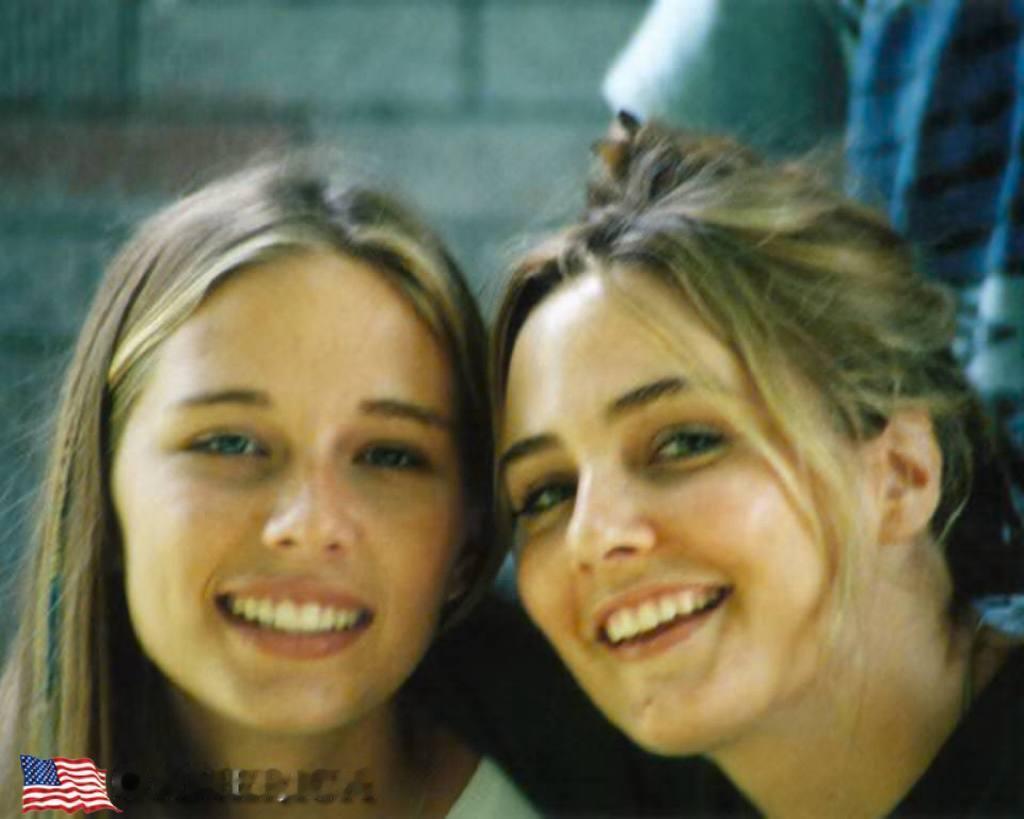 新近公布的文件显示，爱泼斯坦的指控者玛丽亚·法默1996年向联邦调查局提交的投诉