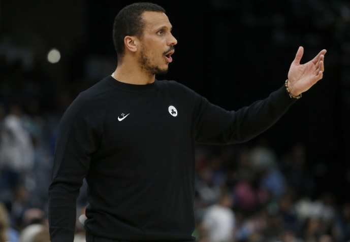 NBA季后赛东部首轮G3，凯尔特人108-100力克76人。赛后，马祖拉接受了采