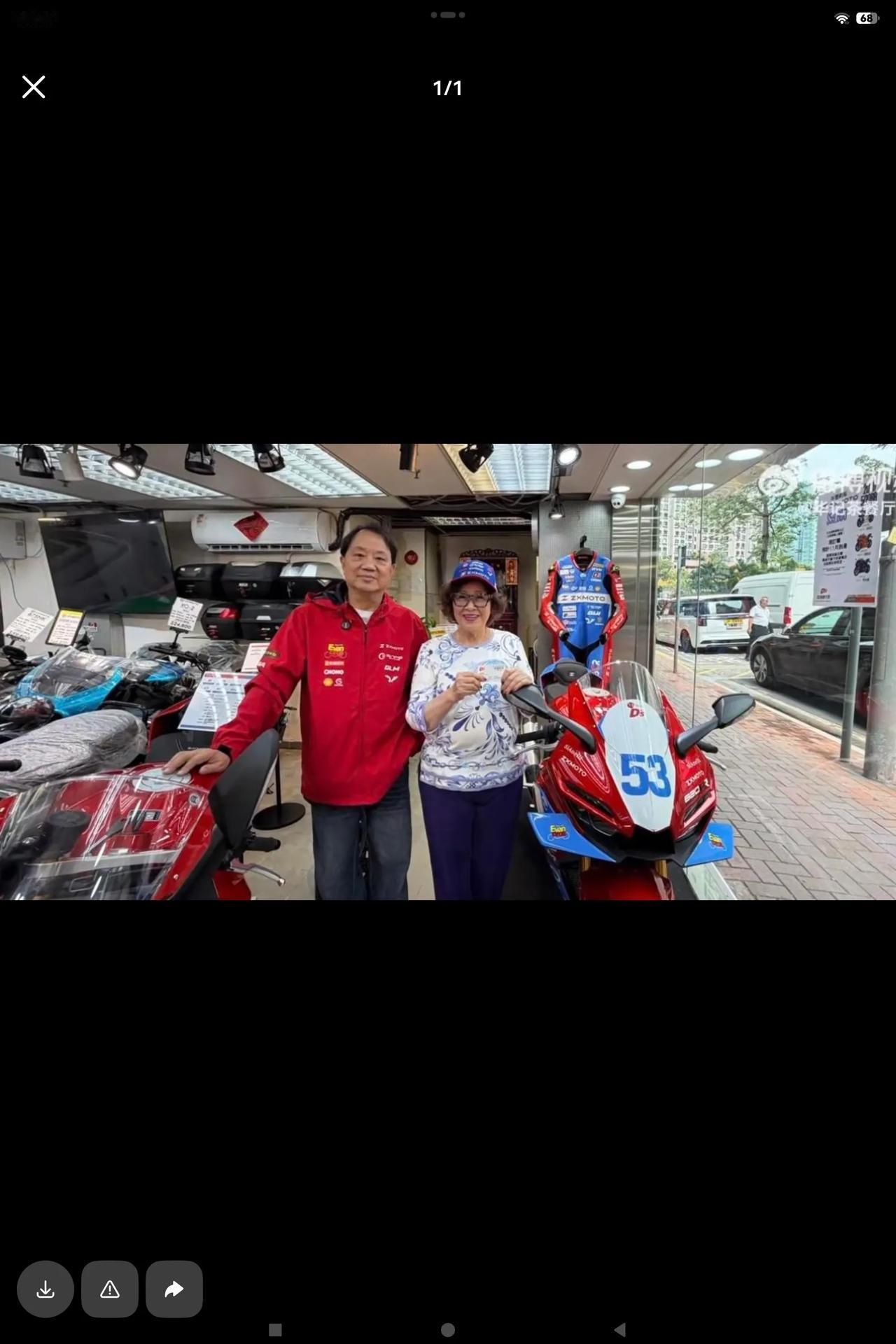 罕见，香港97岁第一女富豪购买“张雪机车”不为骑行，只为向香港市民展览！
张雪今