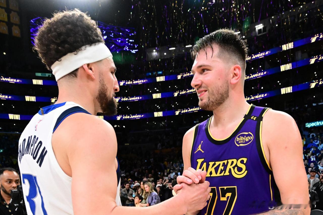 詹姆斯竟然再度登顶，这次不管是东契奇也好，还是里夫斯、亚历山大、坎宁安等人也罢，