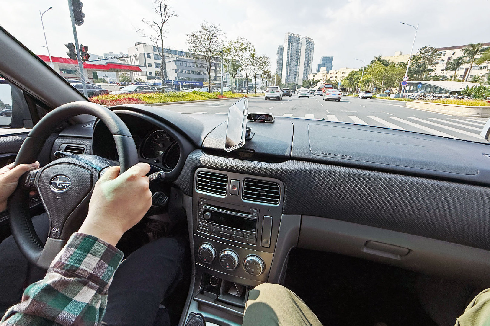 Daily - 老hi壳 系列 斯巴鲁森林人 SG9 深圳街拍 CoffeeRu