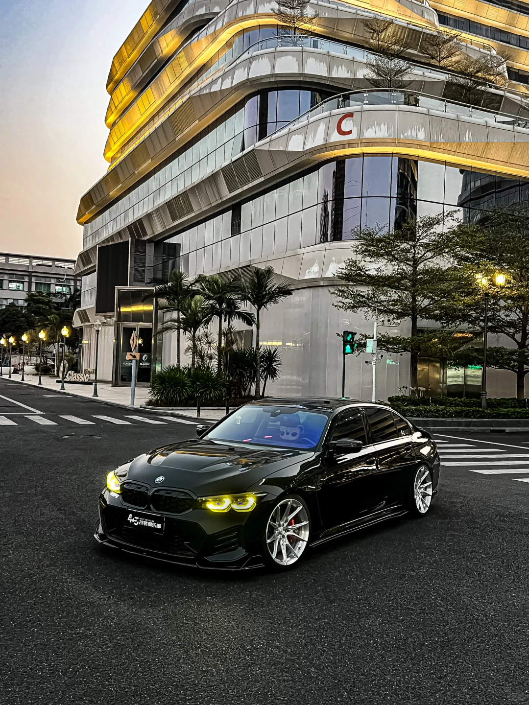 开黑色三系、做气质男人