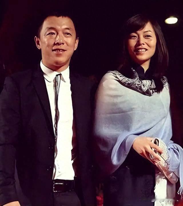 52岁黄渤躺病床：名利再好，也抵不过家人