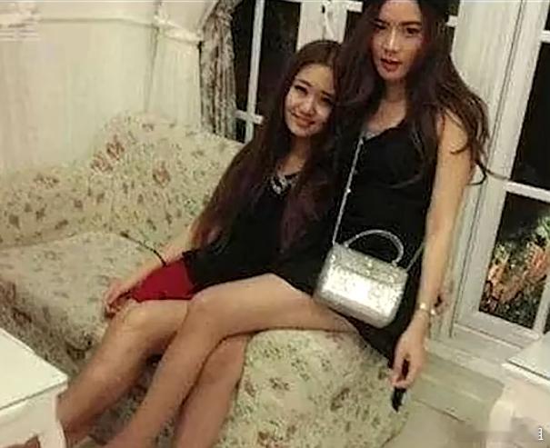 62岁李连杰终究还是没放下一直亏欠的“她们”！ ​​​