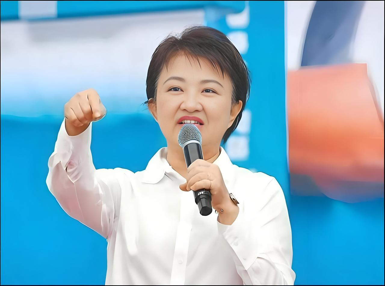 国家统一后这俩人怎么安排呢？
 
如果国家实现统一，候友宜和卢秀燕这两位岛内的知