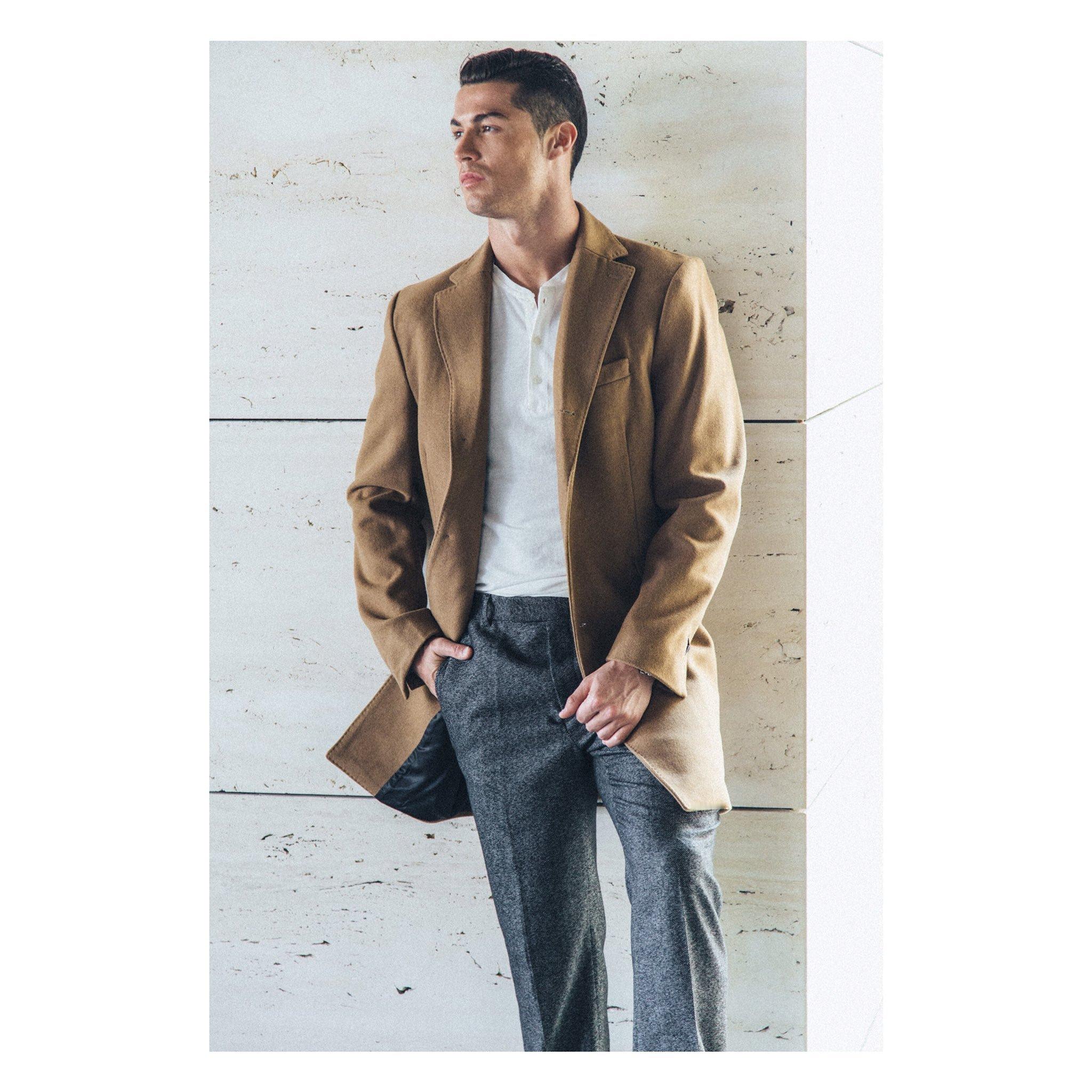 找了几张罗哥卖鞋的宣传图，无敌 