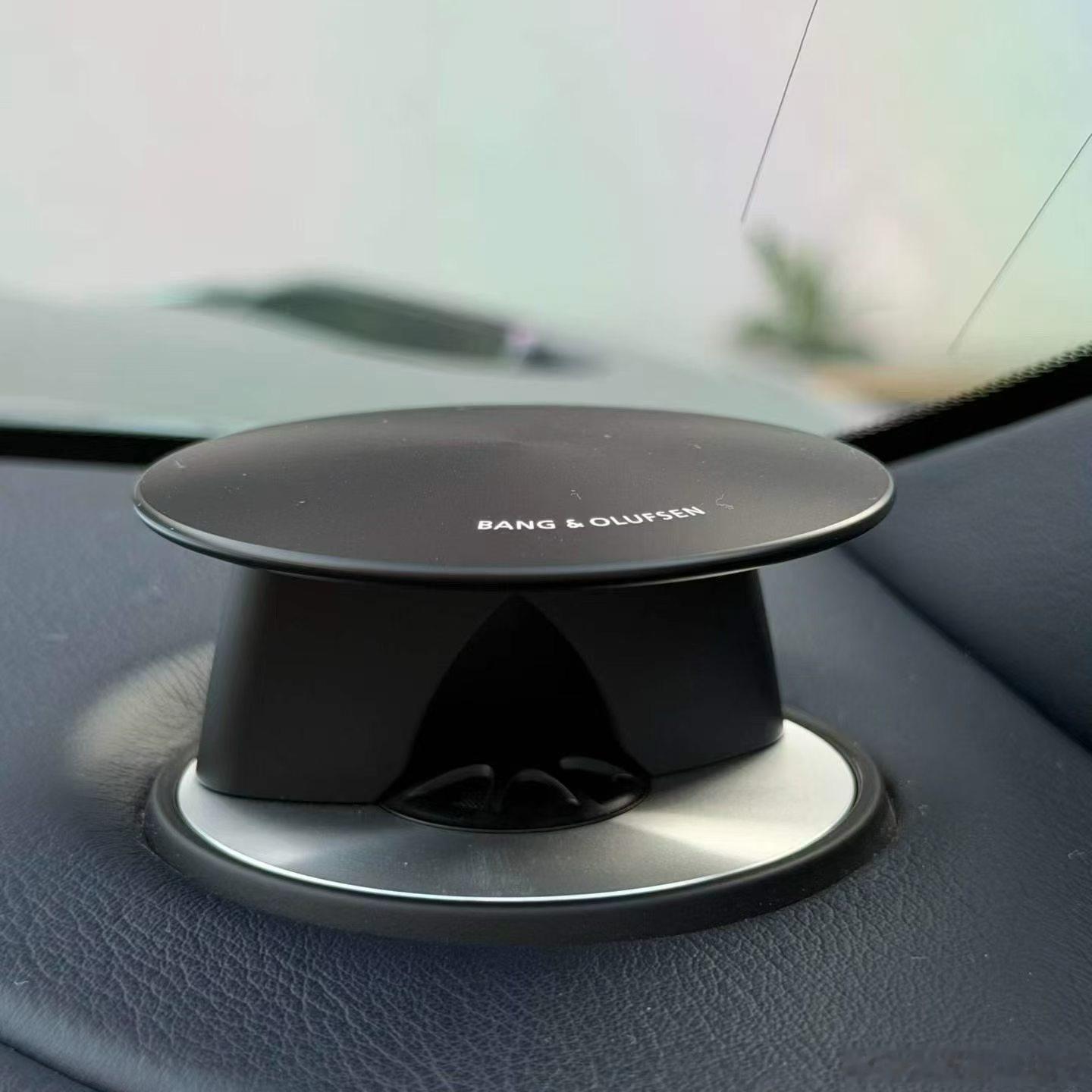 阿斯顿马丁DB11 AMR 荣耀限量版21年6月上牌13000公里，V12 顶配