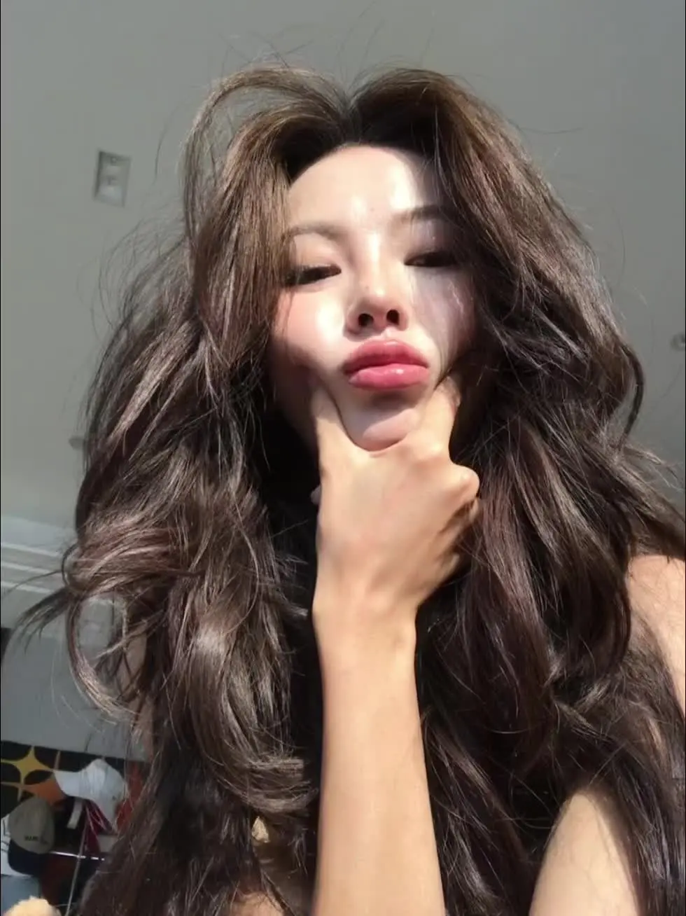 尖画了美美的妆 化妆视频火热剪辑中