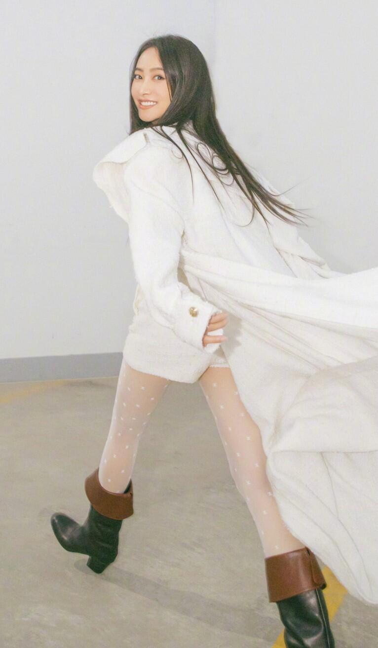 宋茜白丝太爱了 