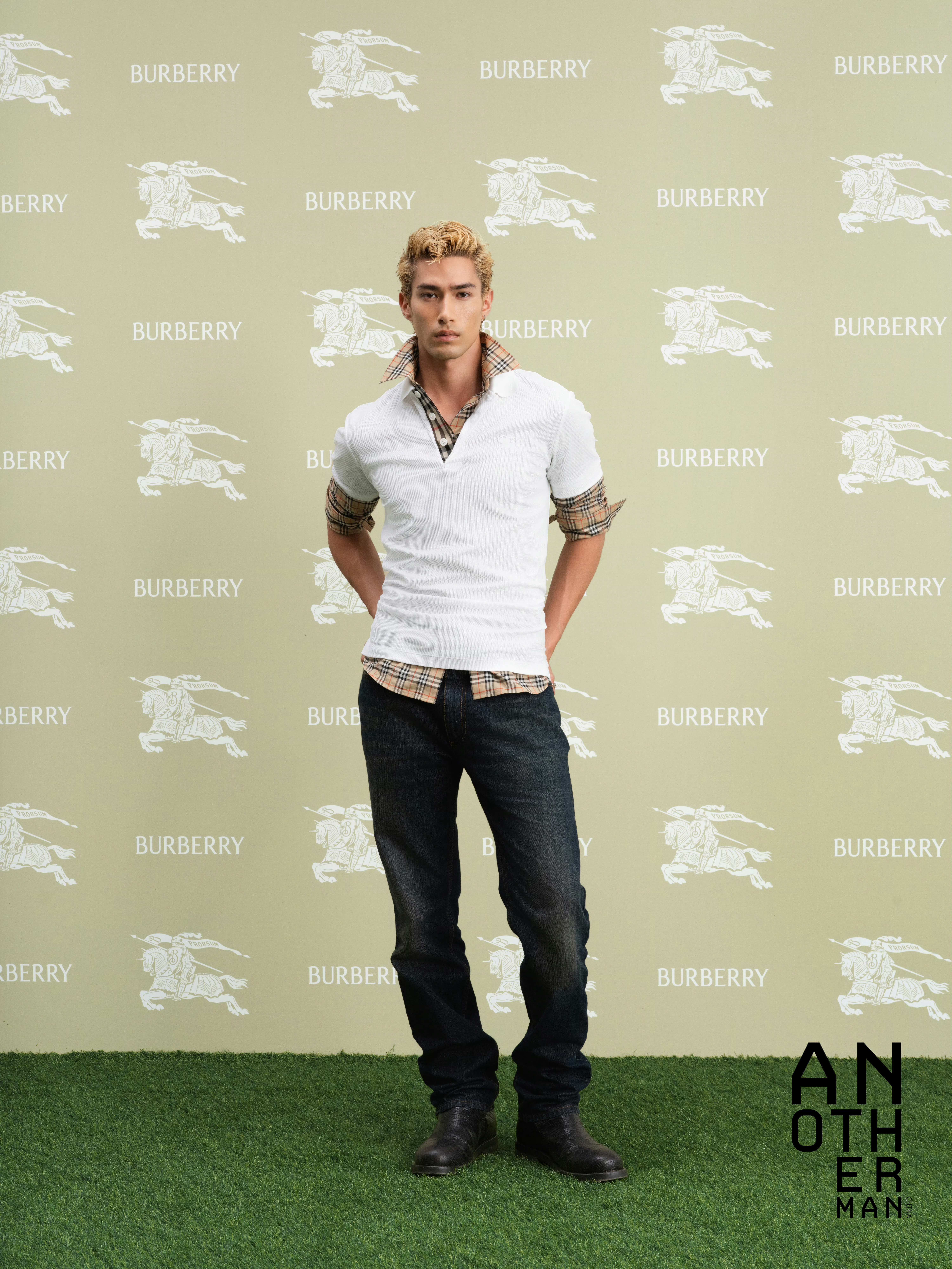 米卡 × Burberry ⚽️ AnotherMan世界杯派对