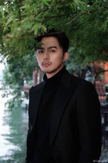 叶祖新 告诉若曦我不是草包   我还是喜欢草包老十哈哈哈[doge] 
