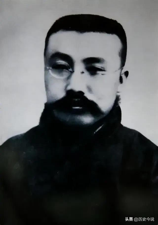 10岁新郎16岁妻：文盲小脚被认保姆，李大钊用一生宣告：她是我妻
 
阅读此文前