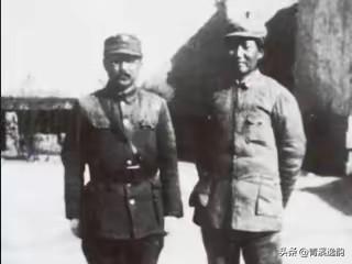 1949年，卫立煌被囚禁，李明扬在看望他时，悄悄对他说：“卫兄，你可不能去台湾，