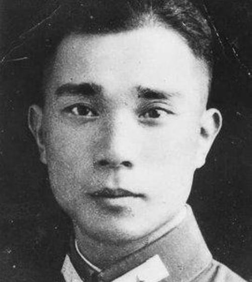 1950年，国民党上将袁守谦到香港见黄埔一期同学李默庵，说：“蒋校长比以前更多疑