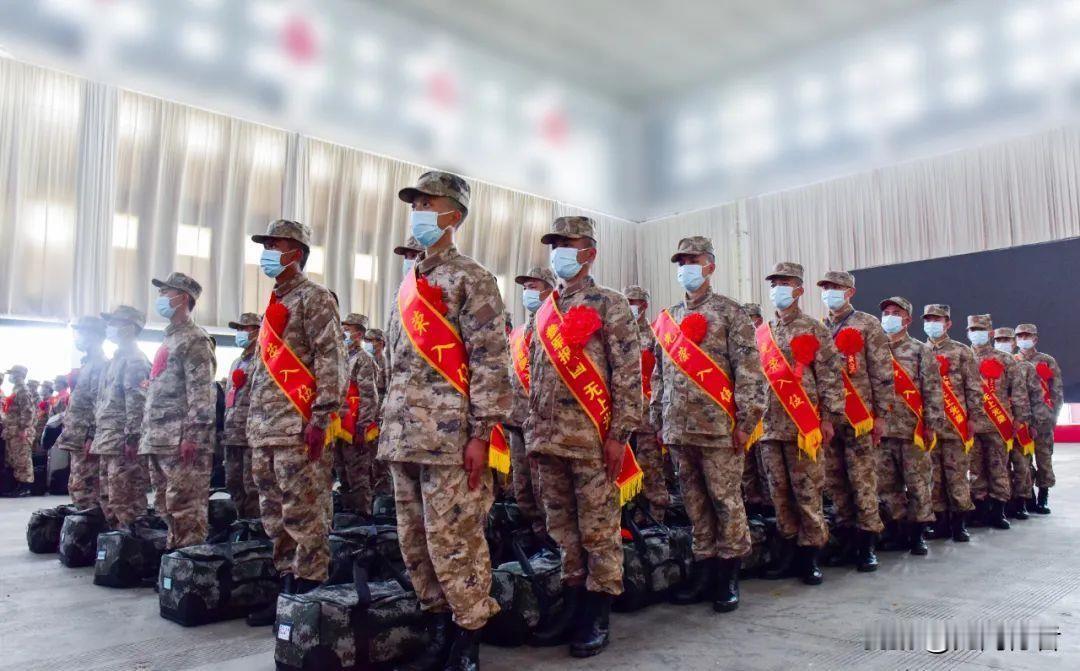 军训背后的硬核逻辑,火箭军宿舍藏着的真相。在中关村中学新学生的军训时间表中，我们