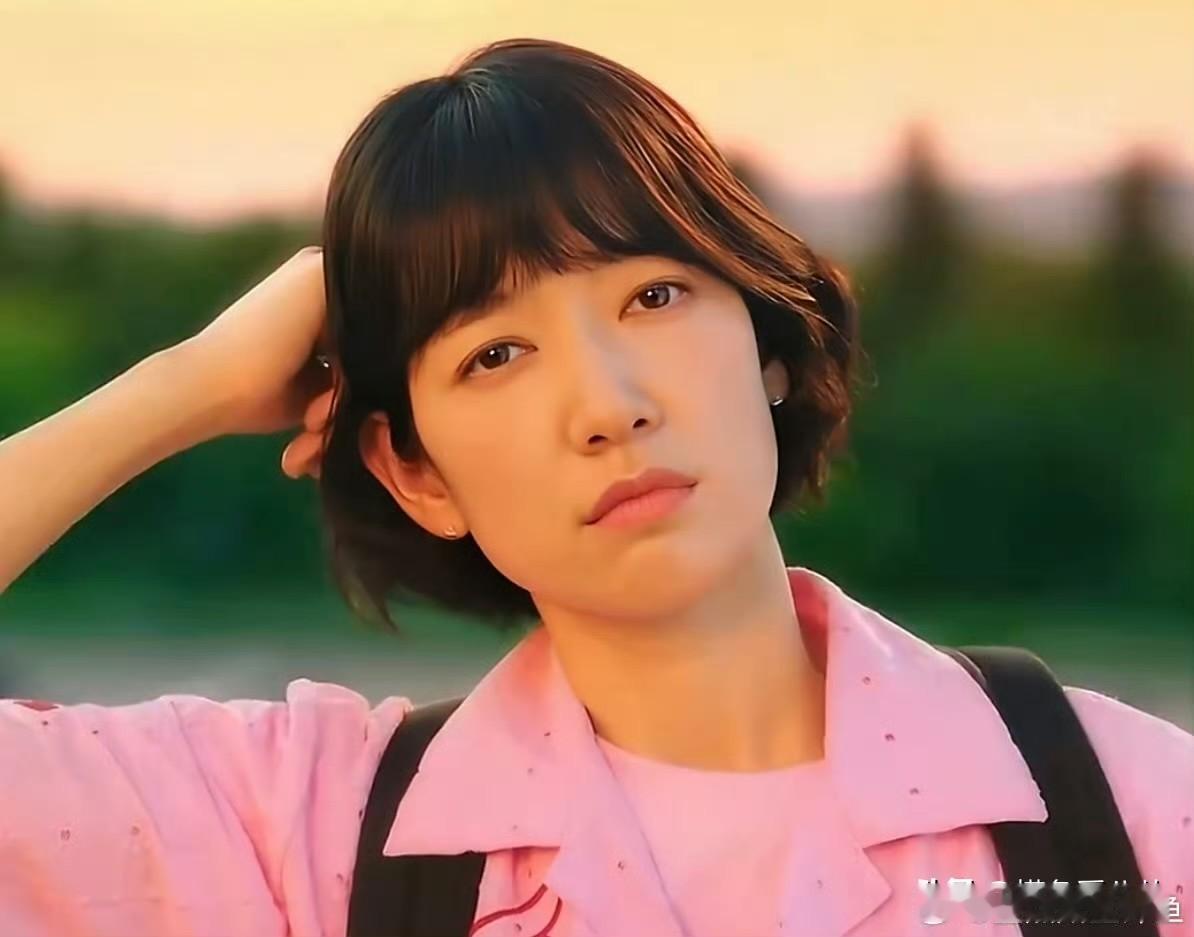 真的是相由心生
朴信惠偷朝鲜族服饰后
迎来反噬，新剧里断崖式衰老，还五官乱飞，演