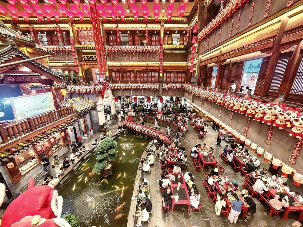 近代工业之父城市——唐山旅游美食攻略唐山的故事，一半是钢铁与煤矿轰鸣的工业史诗，
