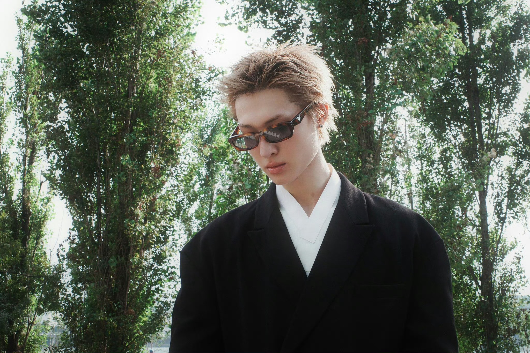 大黑新男团Cortis拍摄的中秋写真 ​​​