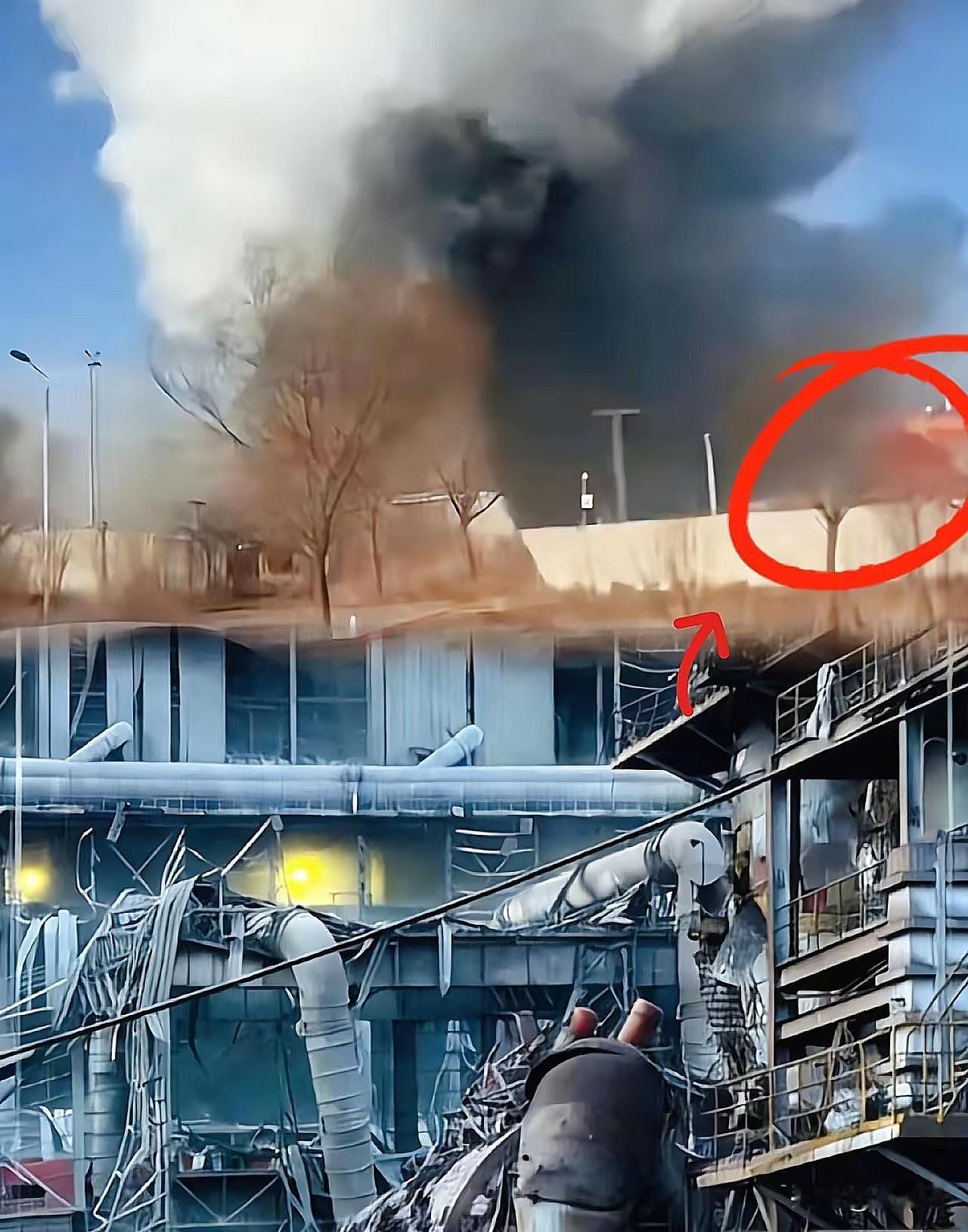 包钢爆炸致2死8失联84受伤的新闻，
看得人心里发紧！
那些喊着“降本增效”的领