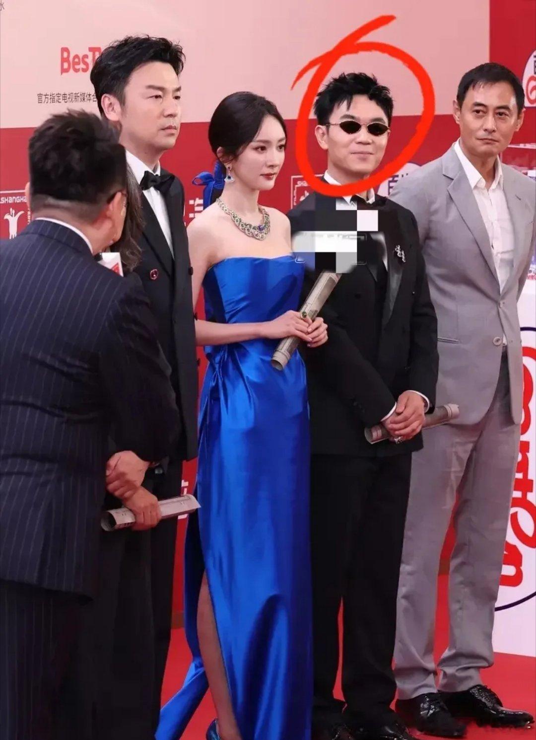 笑麻了，《酱园弄》还有这么大的乐子呢[捂脸]两个李善德竟然同框了，看了剧版雷佳音
