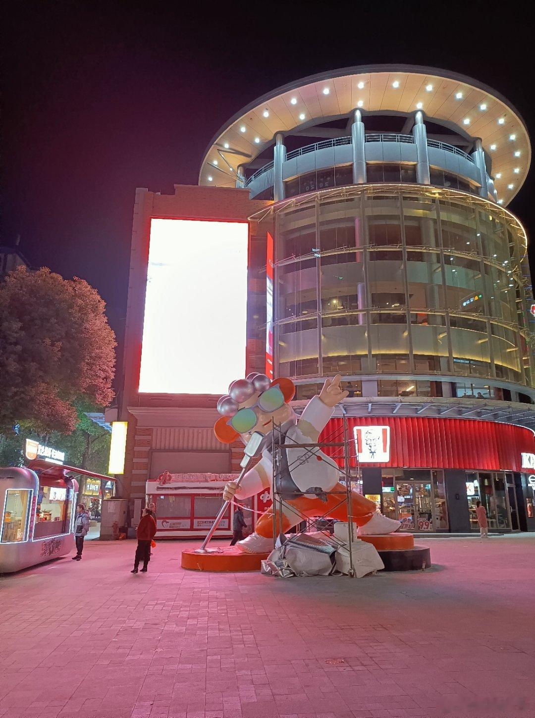 #家庭消费新风向#我的新年消费计划，今年我想趁着春节带家人一起出去旅游。而说到新