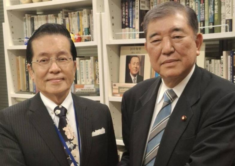 国民党副主席张荣恭，9月16日东京会见日本前首相石破茂等政界人士时，转述相关两岸