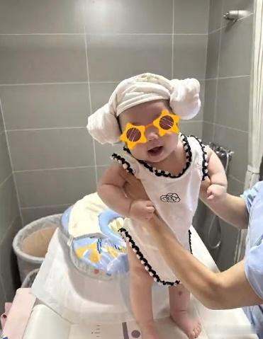 白举纲宣布当爸恭喜小白同学升级当爸🎉 