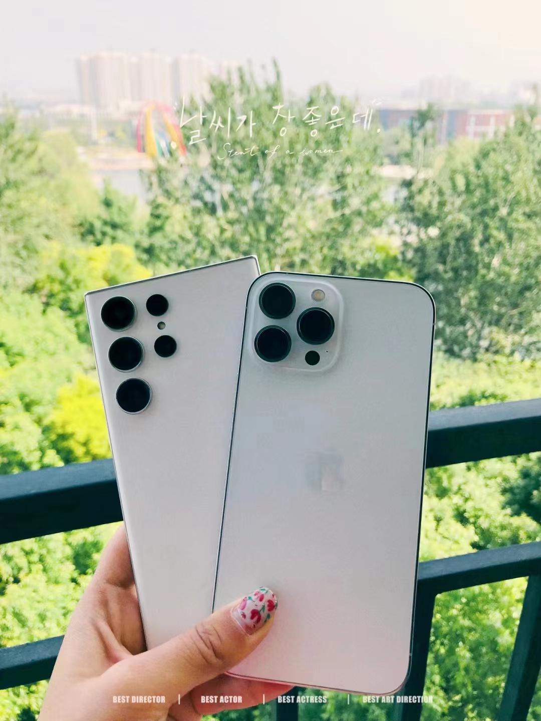 看了那么多手机，还是觉得苹果、三星最好看了...
同样是白色，三星S23 Ult