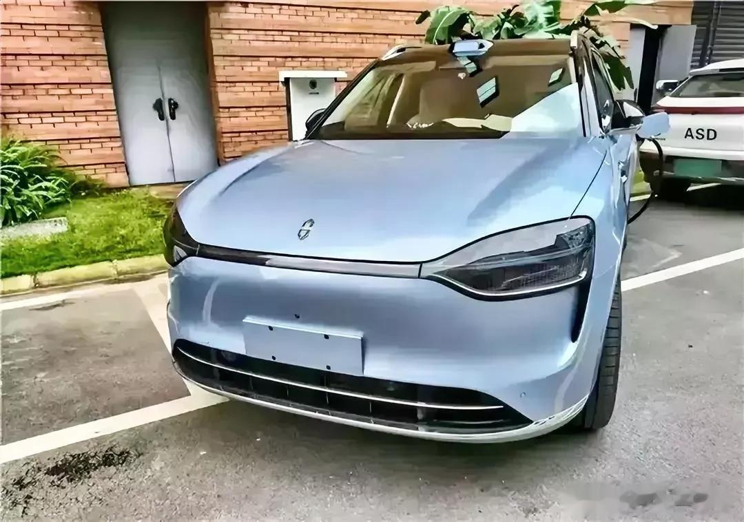 赛力斯股价这波大涨让众汽车厂家恍然大悟，可谓起到了启示性的作用。江淮汽车曾以给蔚
