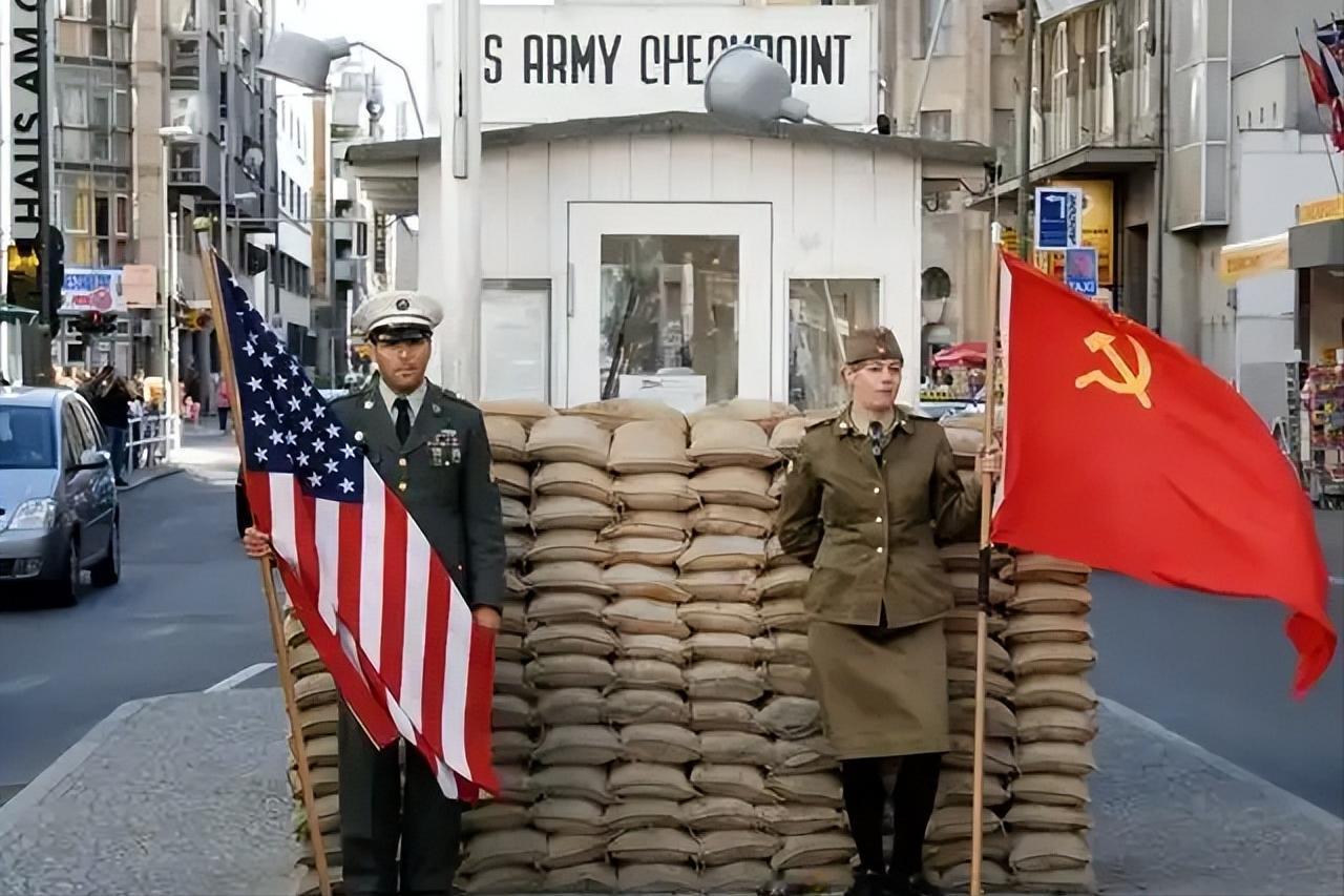 美国和苏联哪个侵略性更强？就这么说吧，老美是霸权国家，喜欢打别人，而苏联空有大哥
