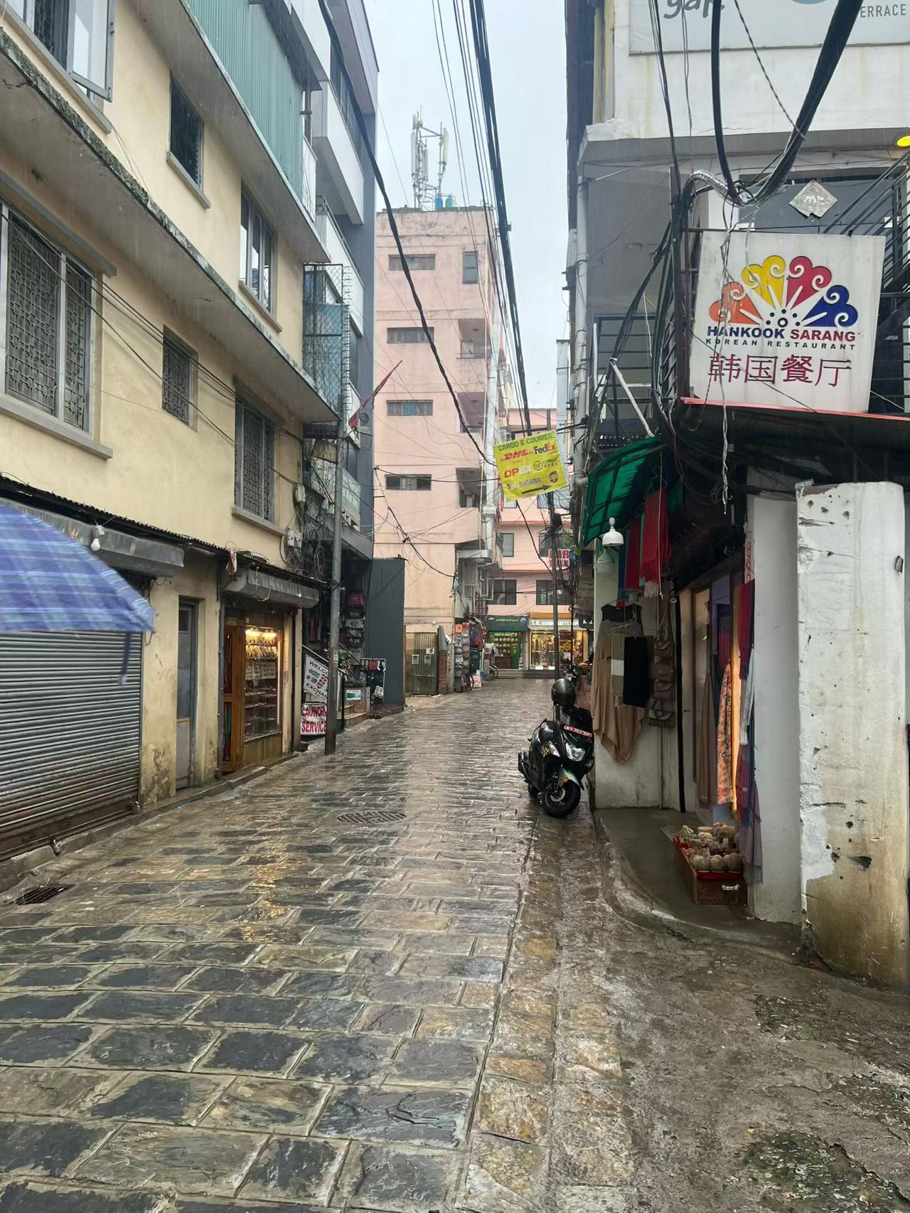 2026，7，13，“西域明心”骑游采风第11天，加德满都天天都在下雨，已进入雨