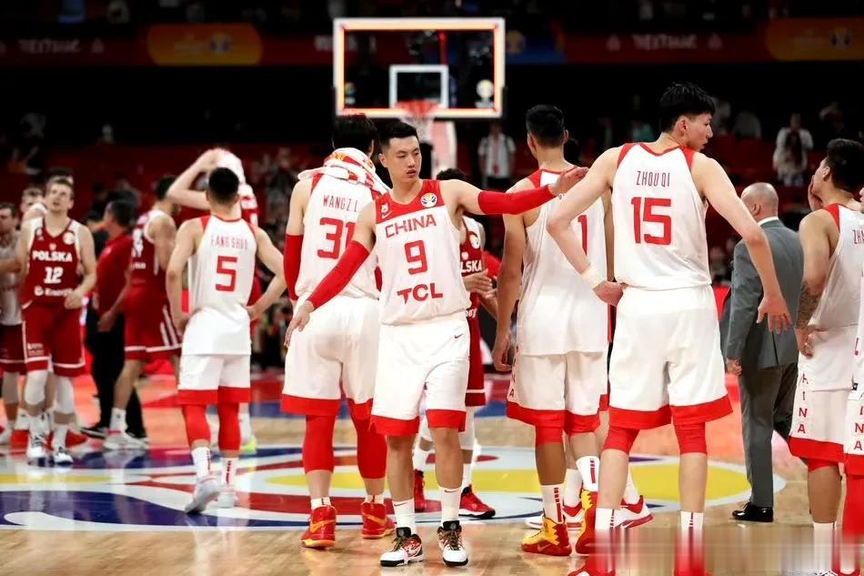 FIBA官网：男篮世界杯历史上观看人数最多的单场比赛，2019年中国vs波兰的小
