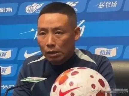 事发突然，新鹏城主帅陈涛下课…就在刚刚深圳新鹏城官方宣布，陈涛不再担任球队一线队