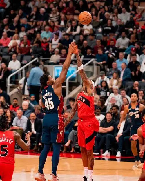 老鹰or猛龙，第三或第四？东部形势变化快，骑士在主场击败老鹰，猛龙今天战胜热火追