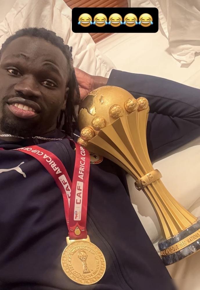 非洲足坛这出闹剧，真开眼了。
 
2025非洲杯决赛，塞内加尔加时1-0赢摩洛哥