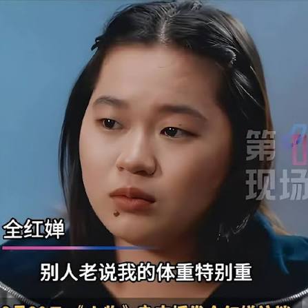 全红婵最近采访，说因为体重问题压力大。全红婵是金牌举国体制的受益者，也是受害者。