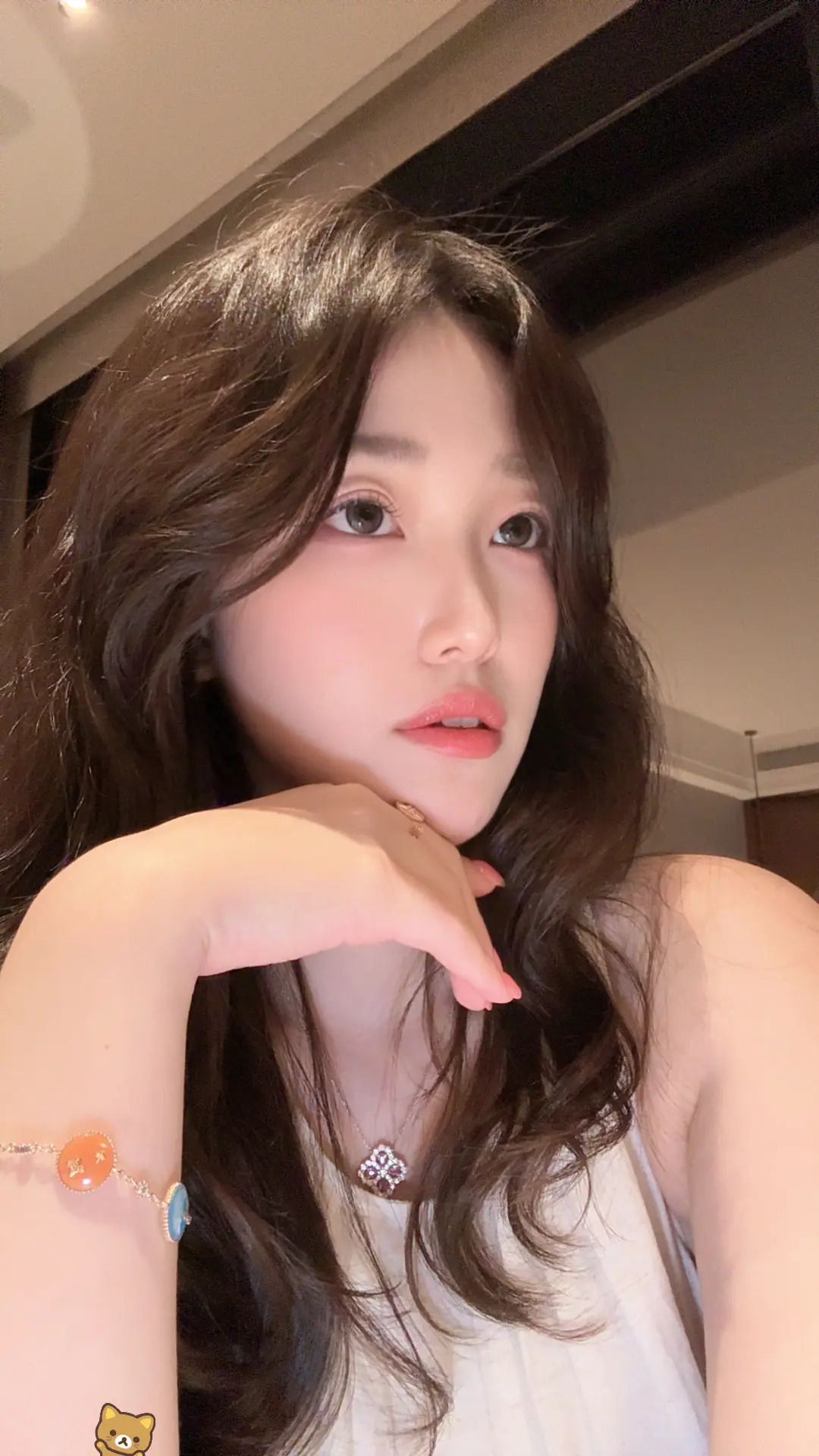 亲爱的女孩请继续好好爱自己吧！