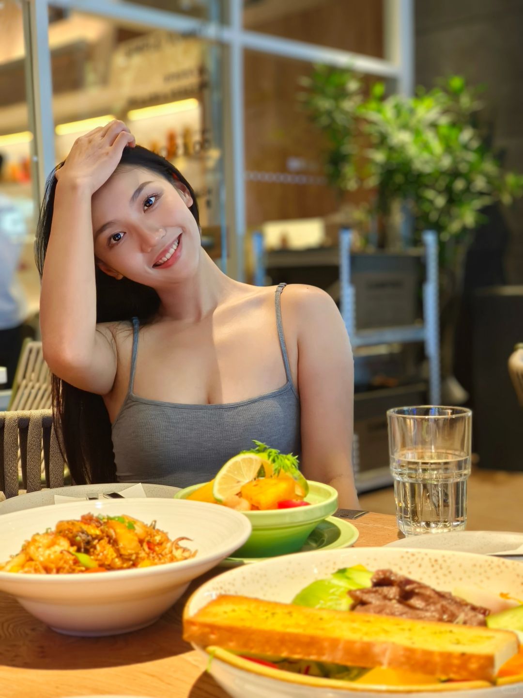 果然呀，还是笑起来的照片更有生命力