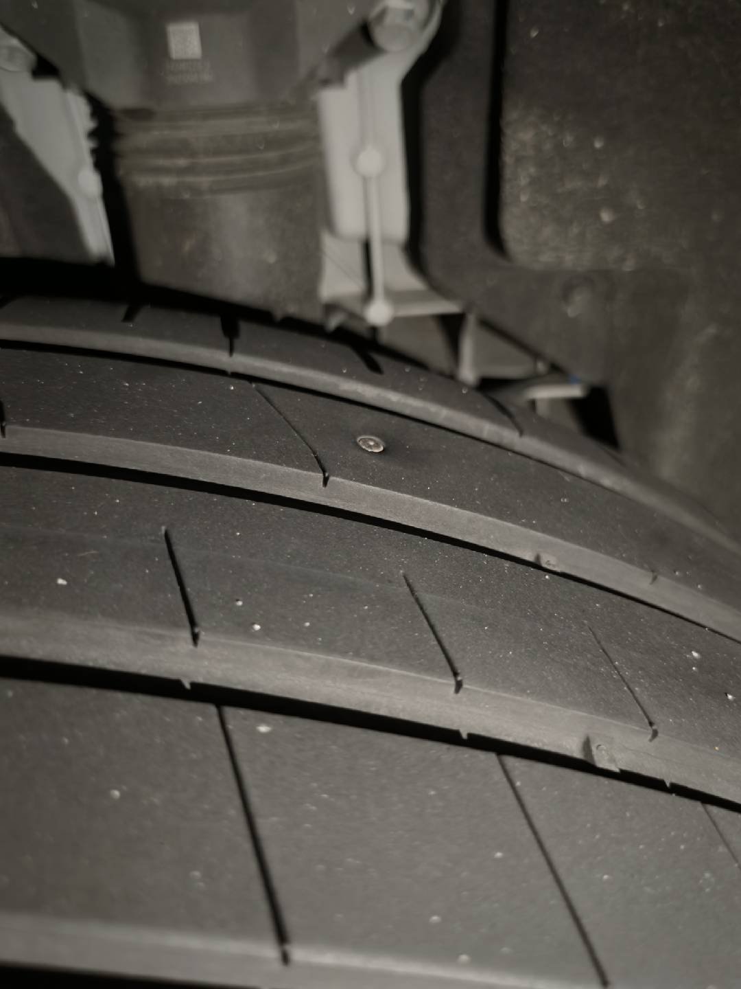 M8果然是扎钉子了，停了十几天，应该是慢慢泄气的[泪奔] ​​​