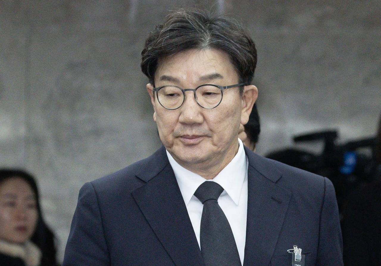 崔相穆任命2名宪院法官，尹锡悦由只需1票→3票。“龙颜大怒”
可惜已进入🐍年。