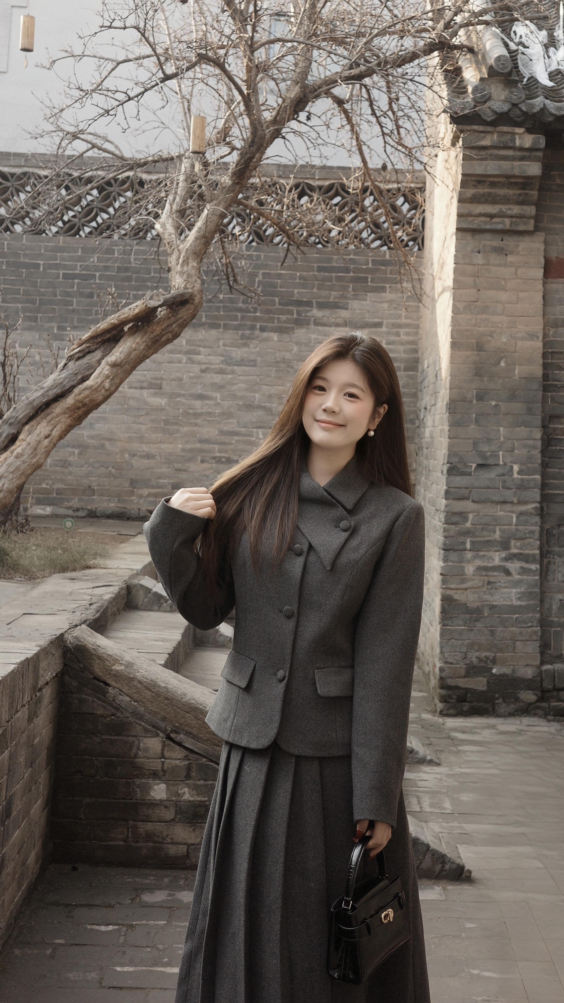 细腻的人 感受悲伤太快 感知幸福太慢