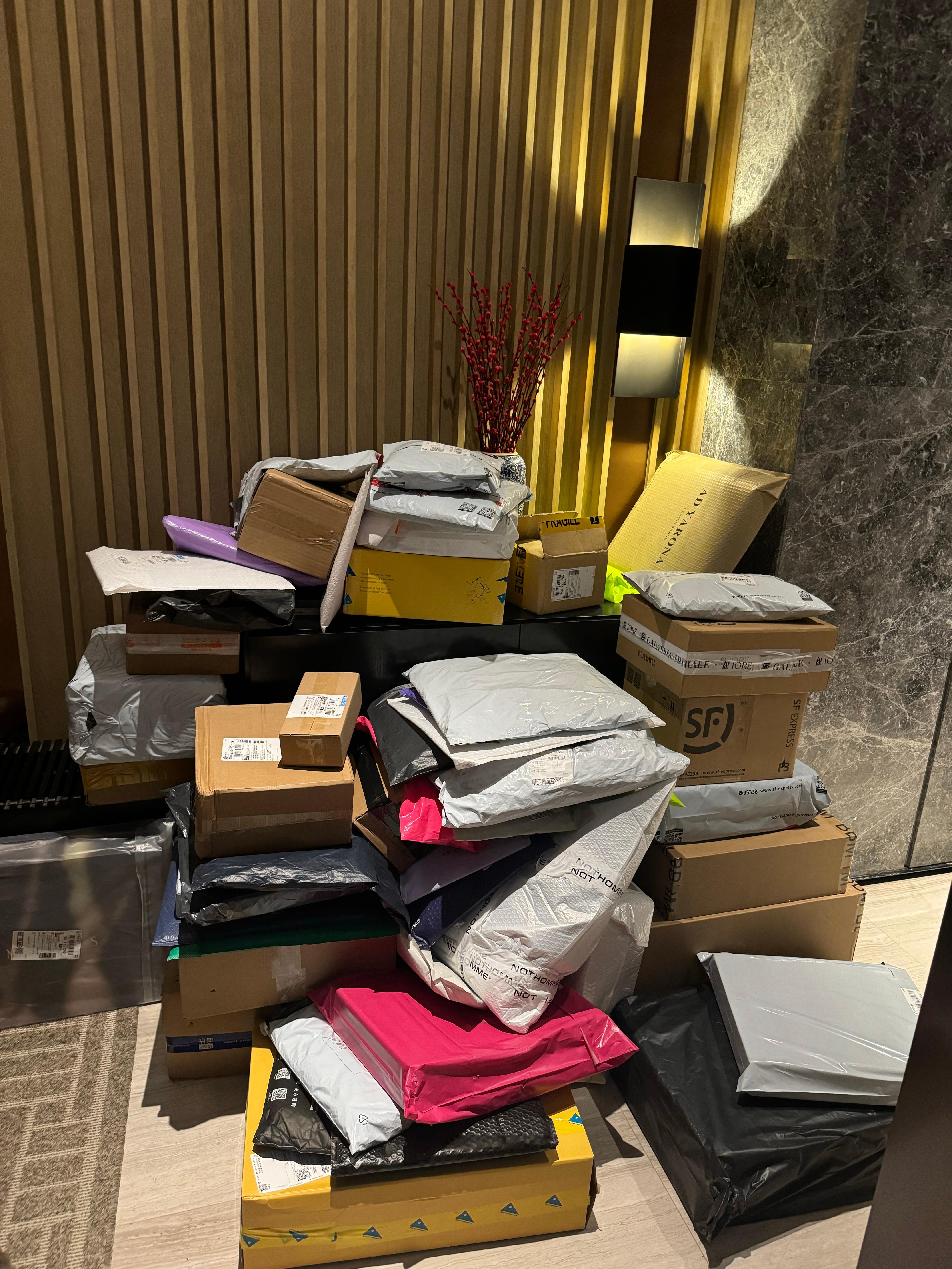 我们家开菜鸟驿站了… ​​​