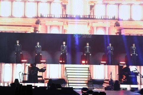 INFINITE六人完整体来台欢庆15周年！为台粉更改中文歌词「钱包」跟「抽屉」