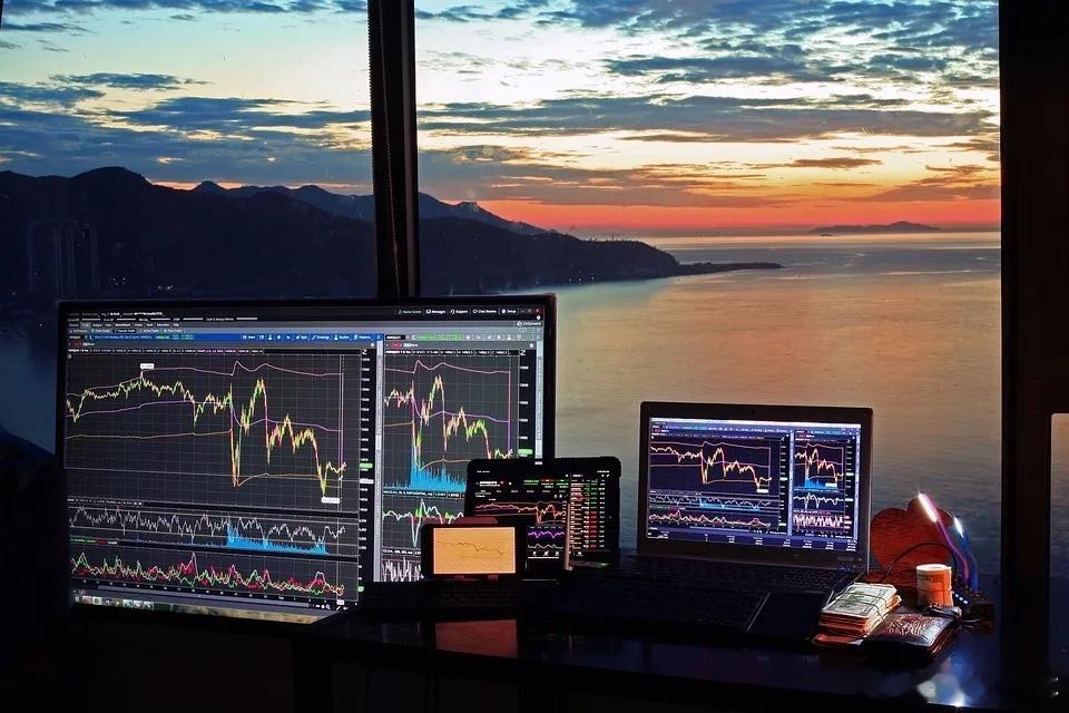 这几天，很多人在圣阳上亏的很惨，我分享一些自己的看法。上周末的时候，我在抖音上面